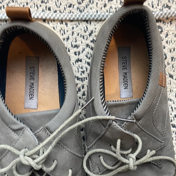 Steve Madden size 13 - Picture 2 of 2